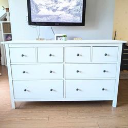 IKEA dresser - 8 drawers