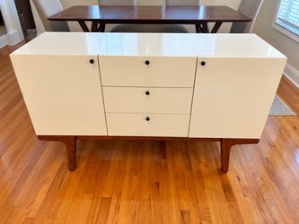 Modern Buffet / media console