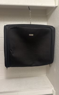 Claiborne Suite Case