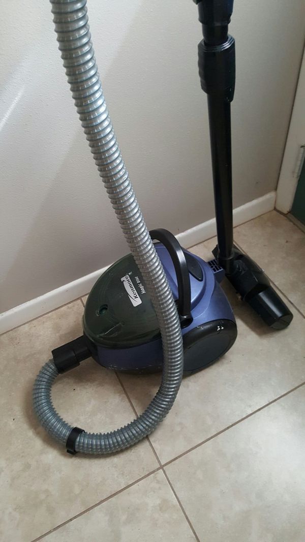 Kenmore magic blue vacuum cleaner for Sale in Avon Park, FL OfferUp