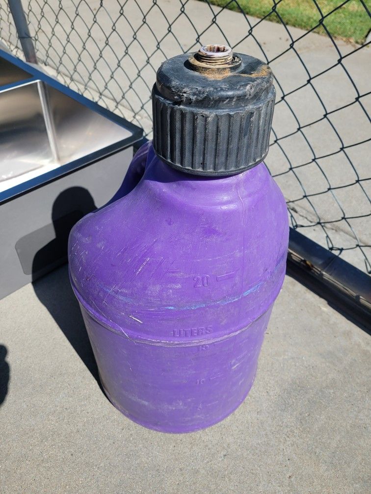 5 Gallon Gas Can