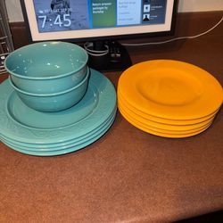 Dinner plates & bowls