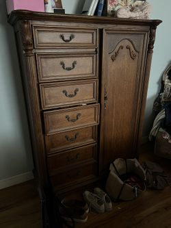 Antique 3 Piece Bedroom Set.