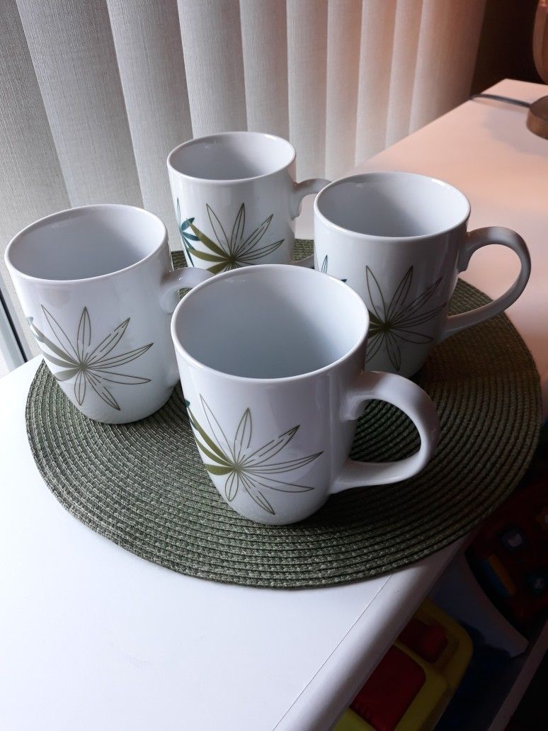 🌿🦋4 Pier 1 Coffee Mugs 🦋🌿