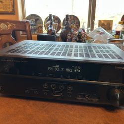Yamaha RX-v373 Home Theatre Reciever Works 