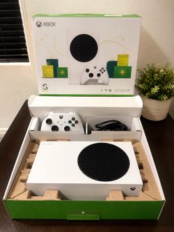 Trade: Like New Xbox Series S & Cash for PlayStation 5