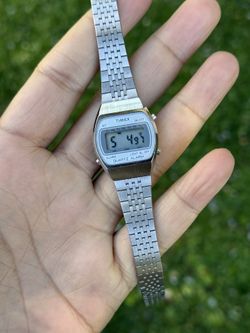 Timex vintage 80s silver Digital alarm weekday  Quartz Watch rare collection