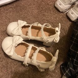 Loltia Shoes