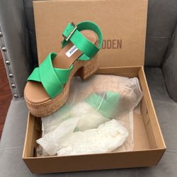 Steve Madden Green Platform 