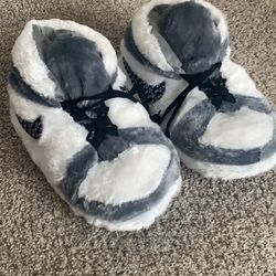 Nike fuzzy slippers sale