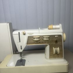 Singer Golden Touch Deluxe Zig Zag 750 Sewing Machine Parts Or Repair Only . Used in good cosmetic condition. Sold as is for parts or repair only! Why