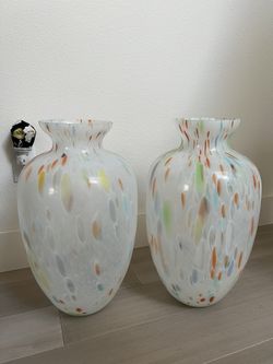 Matching Pair Of Murano Vases Made In Italy 