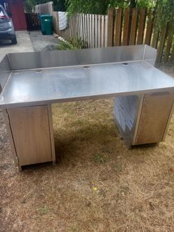 Stainless steel cabinets and top