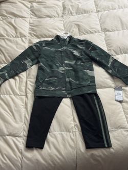 Adidas 2 Piece Set Boys New Size 6