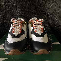 Puma Thunder size 9.5