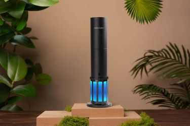 like new in the box aroma  diffuser with speaker and bluetooth light