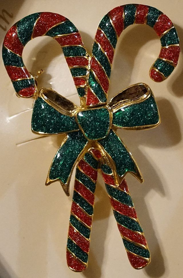 Christmas Candy Cane Fashion Pin