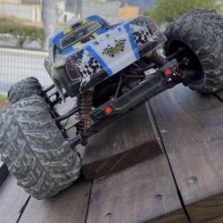 Brand New Unstoppable Extremely Powerful N Very Big 1:10 Scale Monster Truck