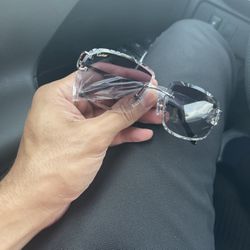 Carti Glasses 