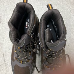 Brand New Never Worn Hiking Boots Size 10 1/2 Men’s