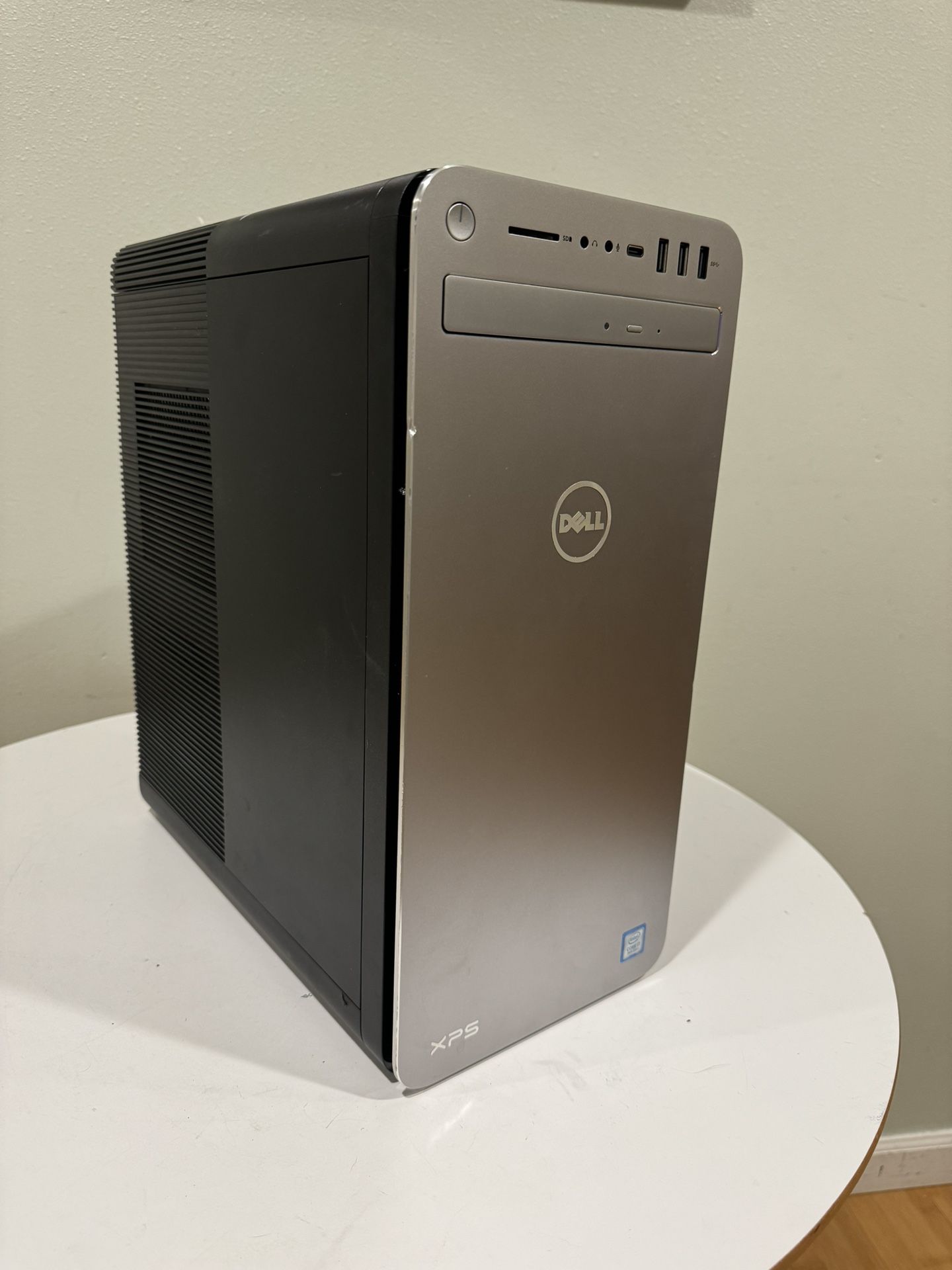 i7 8700/32gb Ram/GTX 1650 Dell Gaming PC Desktop Computer Windows 11