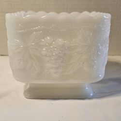 Vintage Anchor Hocking Candy Dish