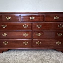 Knob Creek 6-piece Queen Bedroom Suite