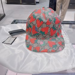 New- Gucci Women’s Hat ( Leather )