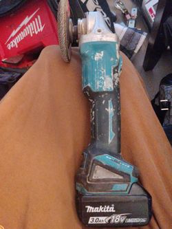 Makita 18v Angle Grinder with Battery