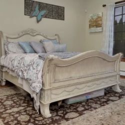 Queen Bedroom 3-piece Set Raymore & Flanigan 