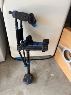Hands Free Knee Crutch
