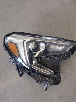 GMC TERRAIN PASSENGER HEADLIGHT 2018-2019-2020-2021-2022-2023-2024👉🏼ASK PRICE