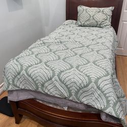 Twin Solid Wood Bed Frame And Mattress 