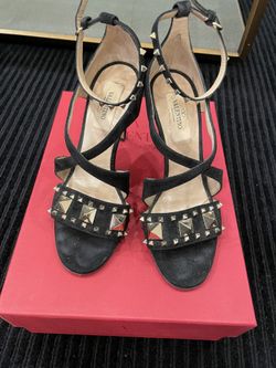 Valentino Black Suede High Heel Pumps Gold Studs 35 / 5