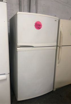 White refrigerator kenmore
