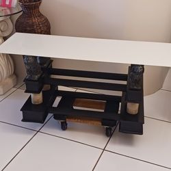 TABLE ( CENTER) VINTAGE STYLE