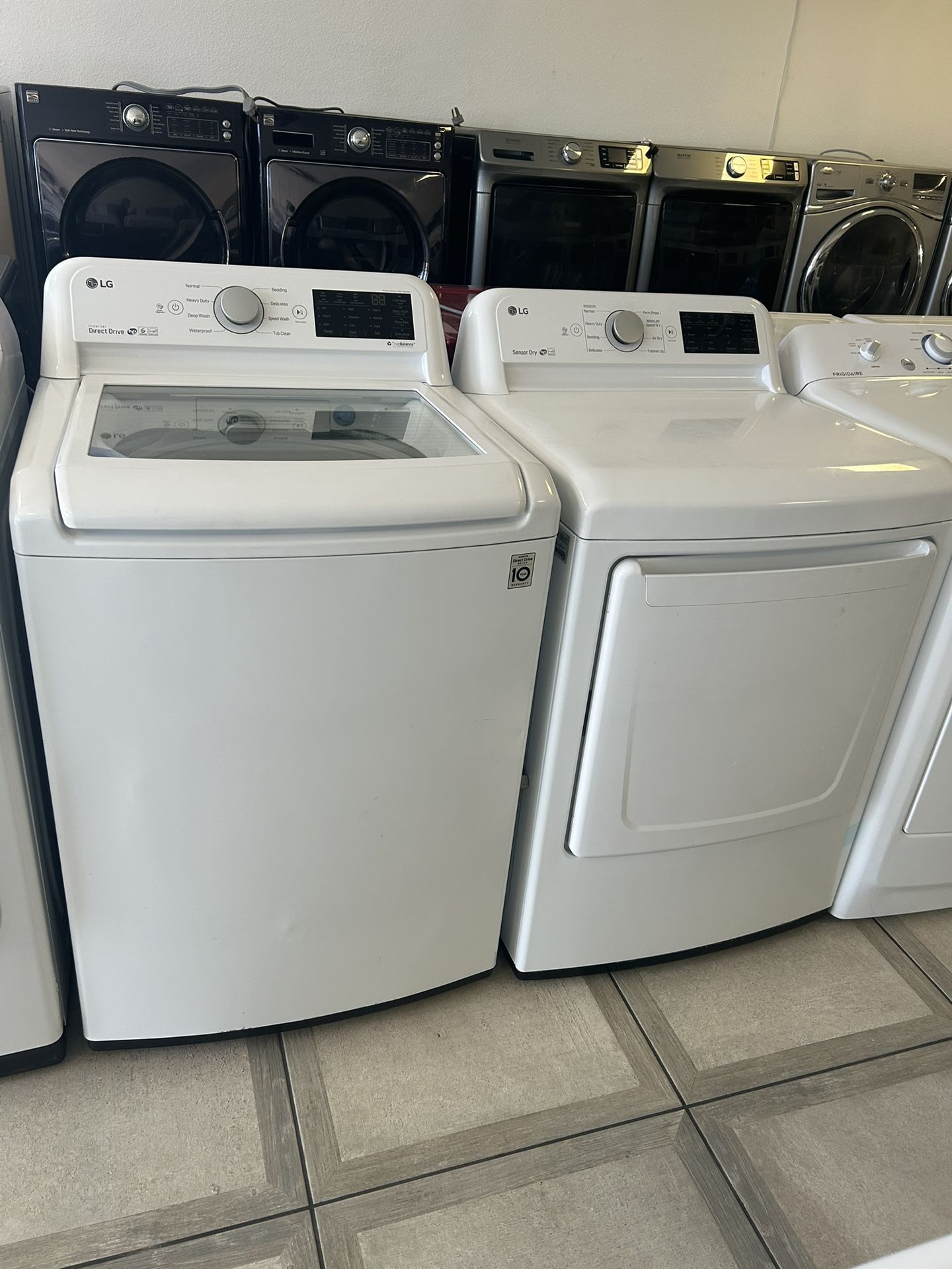 LG Washer And Gas Dryer Set