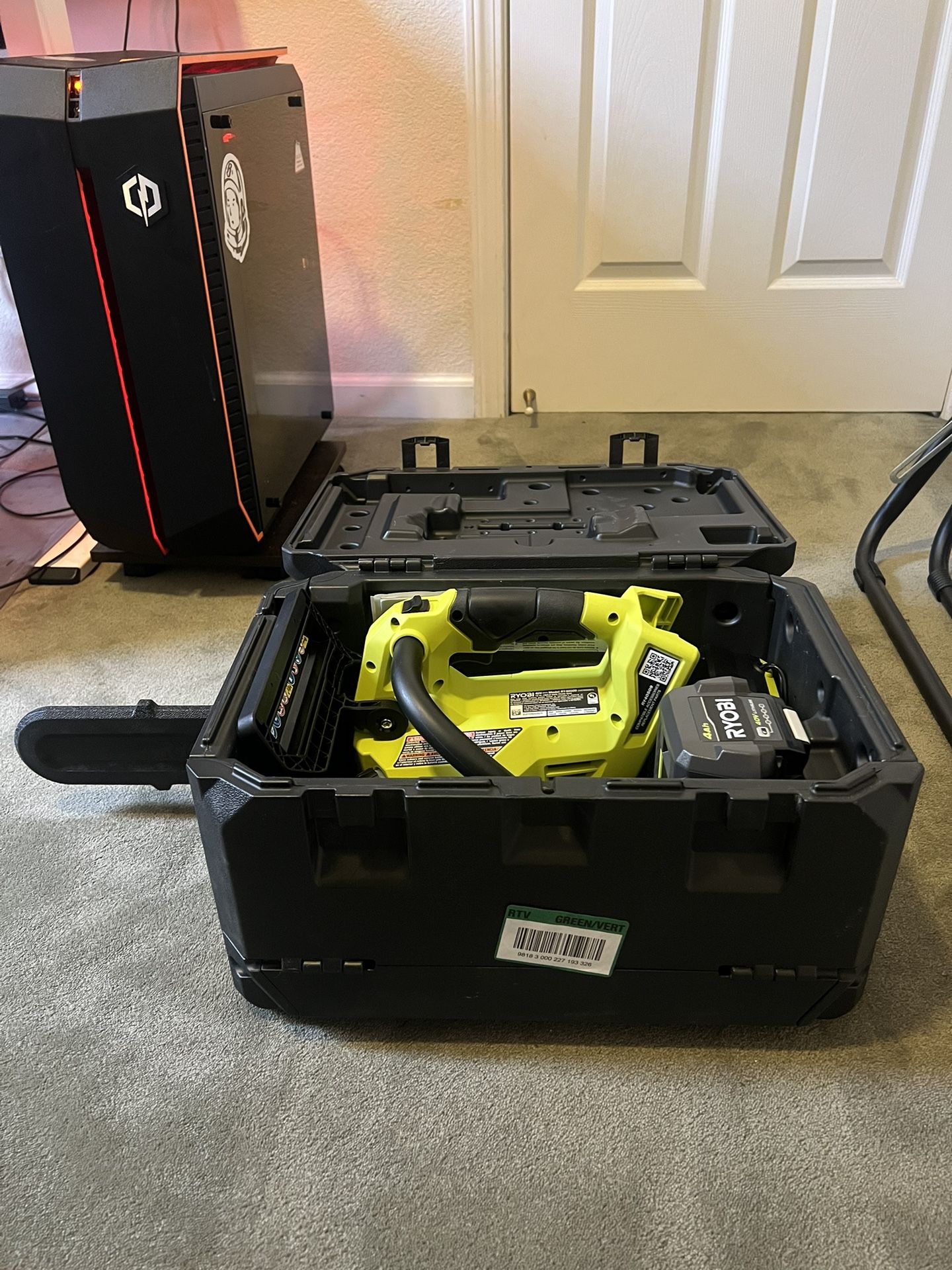 Ryobi 40V HP Brushless 12in. Top handle cordless Battery Chainsaw with 4.0 Battery and charger