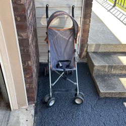 Baby stroller, heavy duty wheels excellent condition collapsible