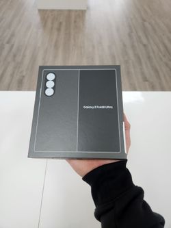 Samsung Galaxy Z Fold 8 Ultra Brand New 🔥