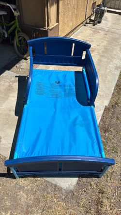 Free toddler bed