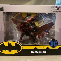 Batwoman New Collectible 