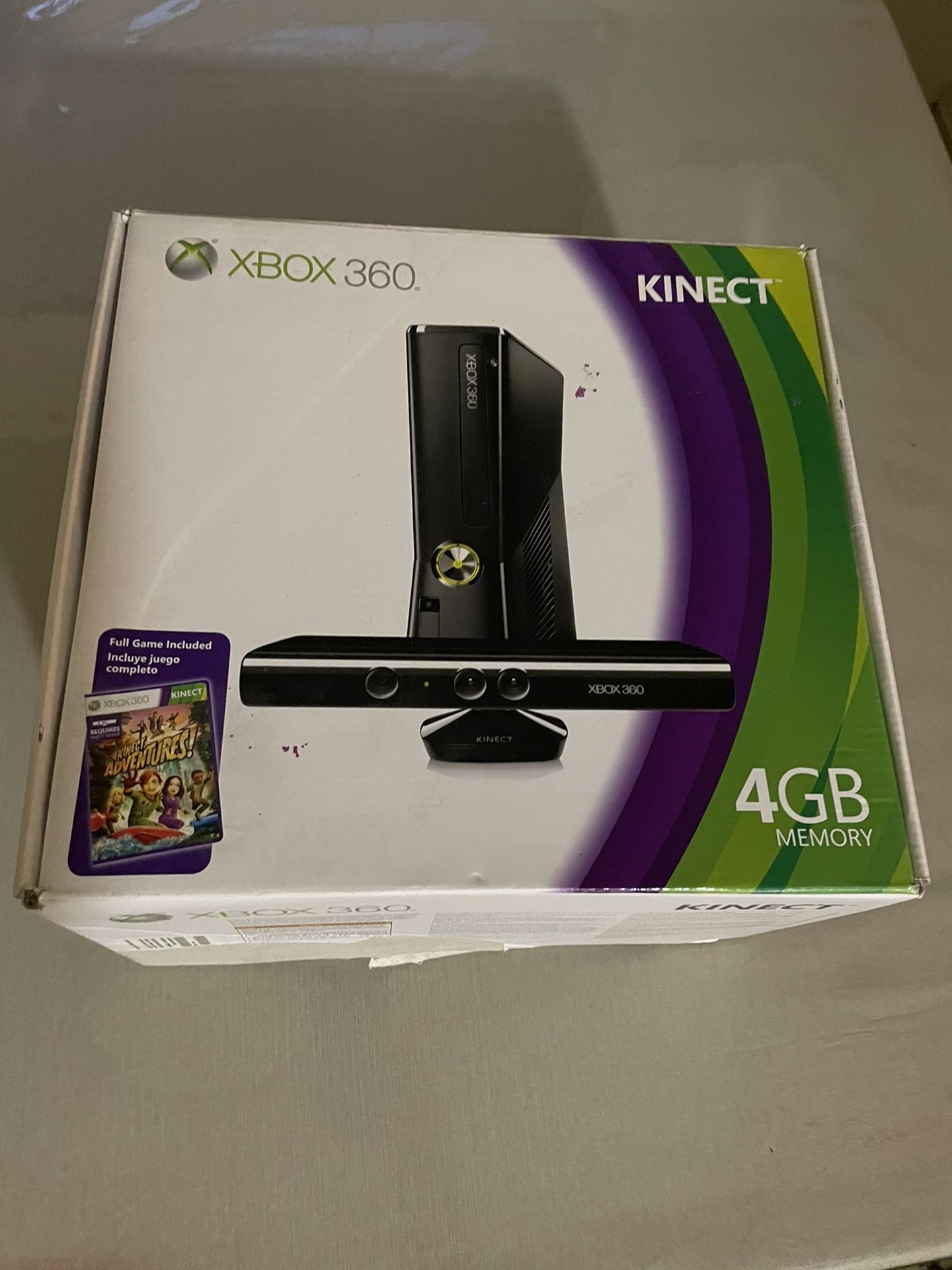Xbox 360 S 4GB Kinect And Game