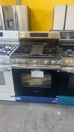 New Samsung stove $40 down payment