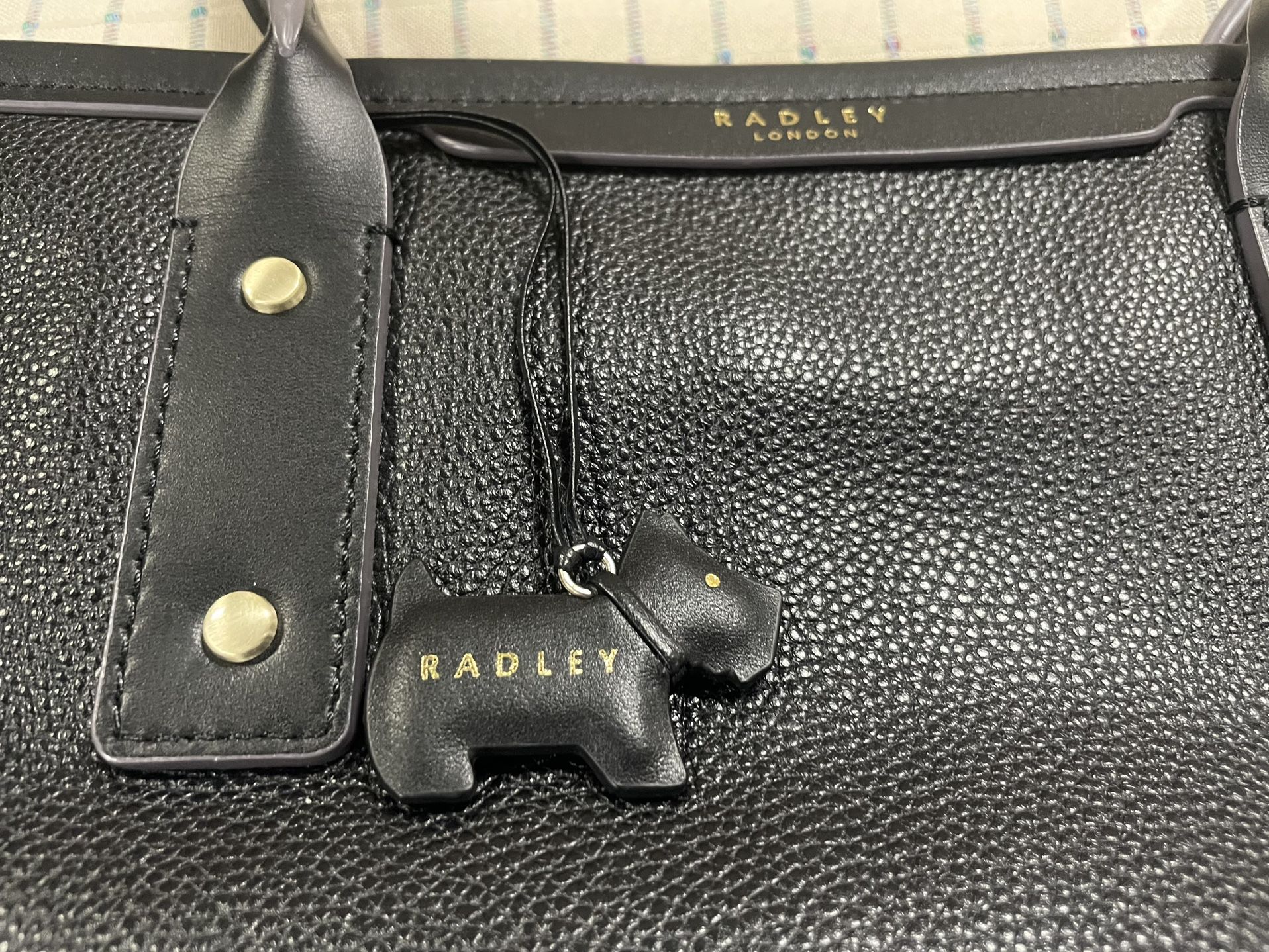 ** Radley London Black Leather Tote Purse ** for Sale in Montrose, CA -  OfferUp