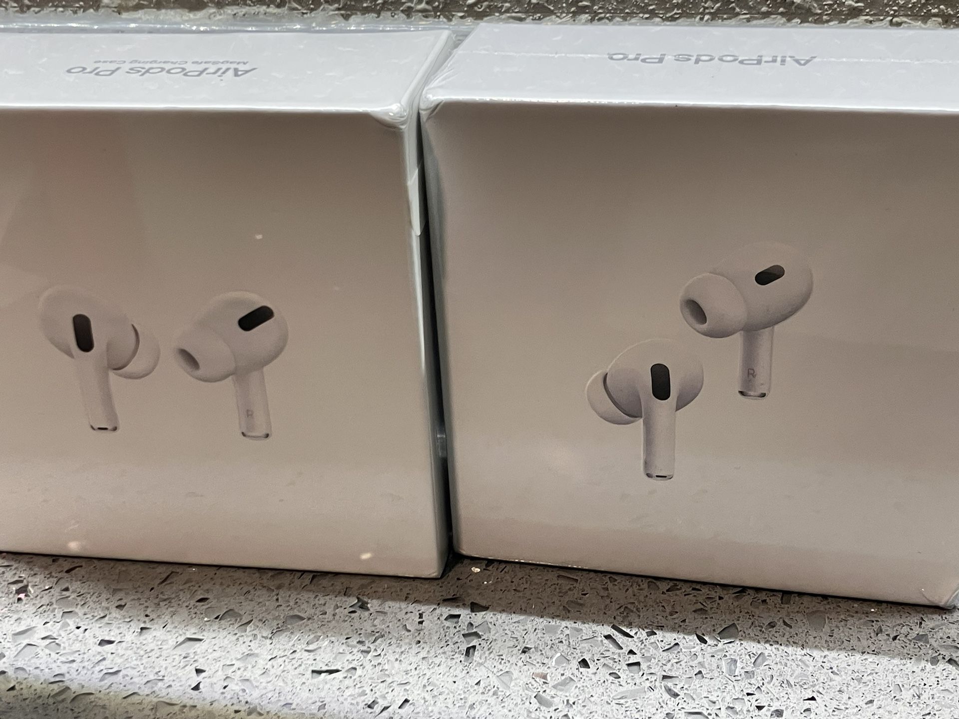 AIRPODS PROS 1 And 2 2for 1 Deal