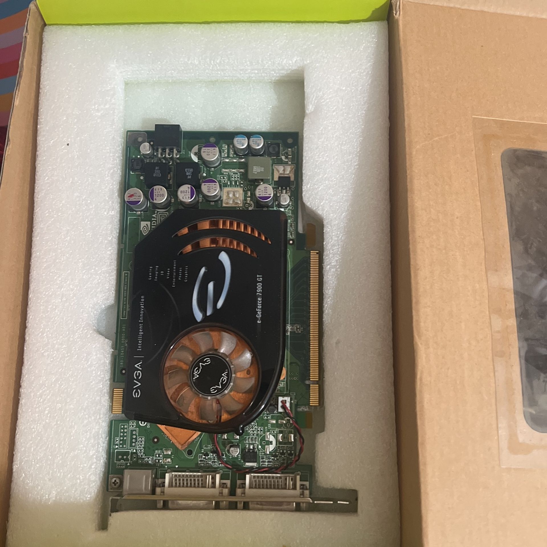 EVGA e-GeForce 7950 GT KO