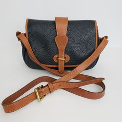Dooney & Bourke Pebbled Leather vth Crossbody