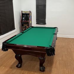 Pool Table 8ft ( Free Delivery & Set Up & New Color Felt Of Your Choice