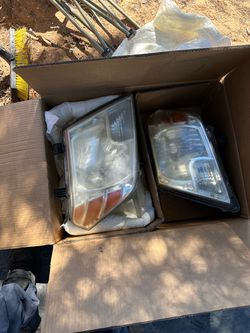 2017 Nissan frontier headlights